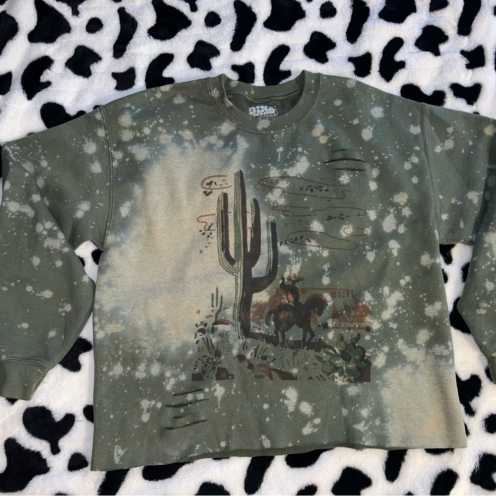Stylish Green Cactus Print Sweater